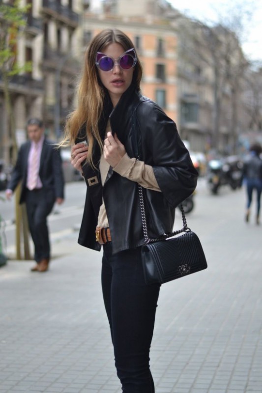 La Sibèria Barcelona. Jaqueta de napa Victòria negre. Primavera 2015